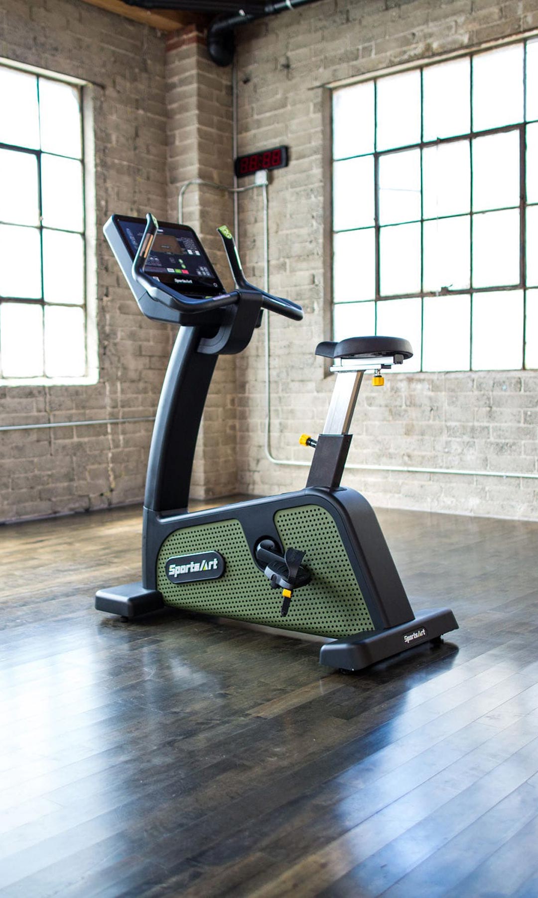 Energetic fitness equipment