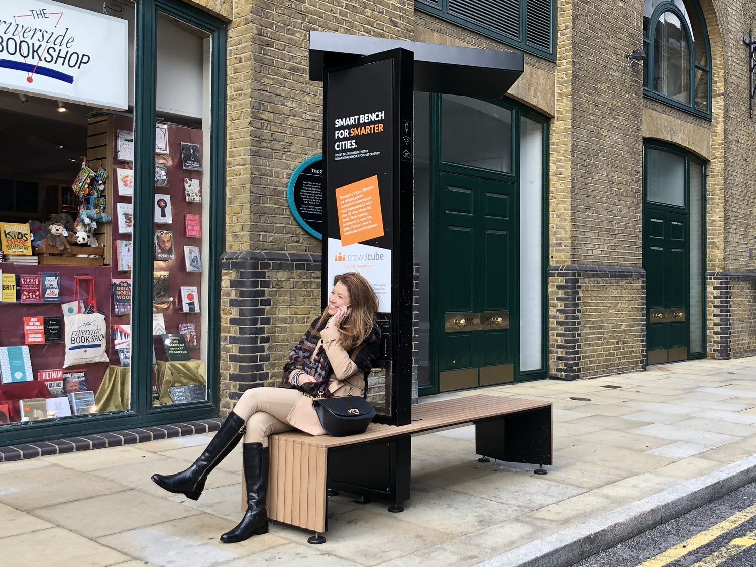 Smart Solar Benches | Eco Renewable Energy